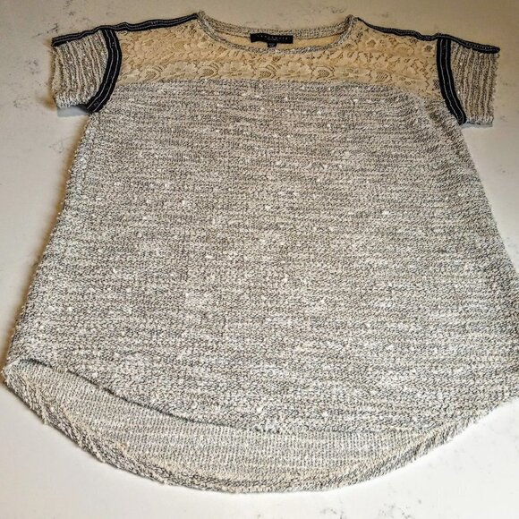 Sanctuary Lace & Ribbon Trim SS Top - Picture 3 of 6